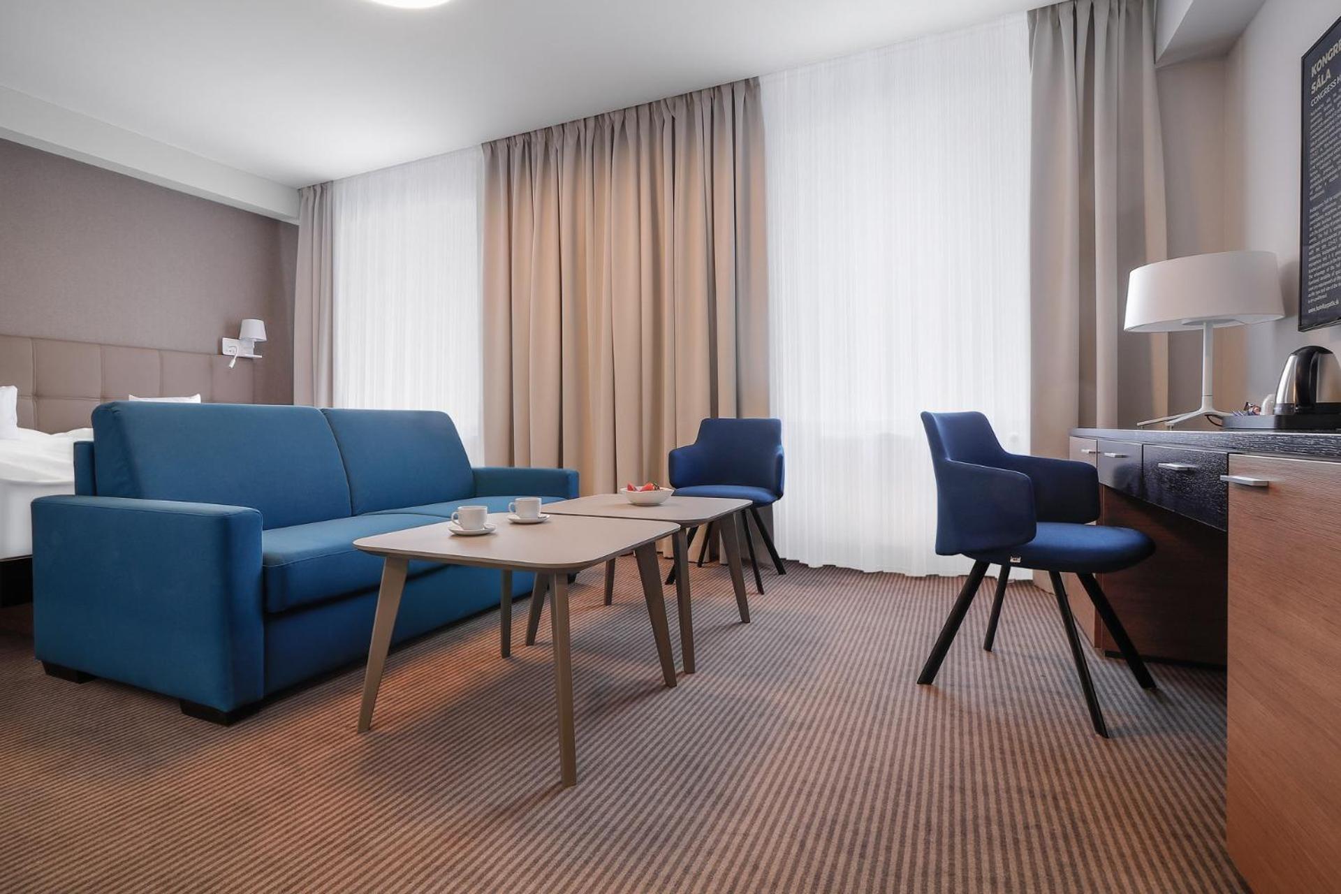 Hotel Karpatia Humenné Extérieur photo