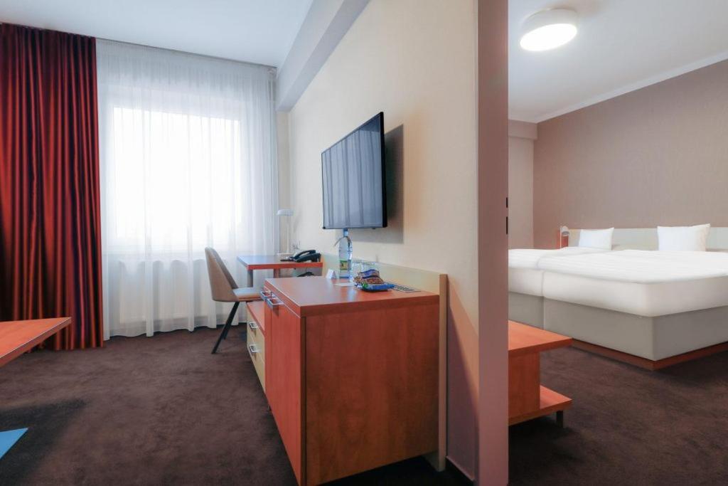 Hotel Karpatia Humenné Extérieur photo